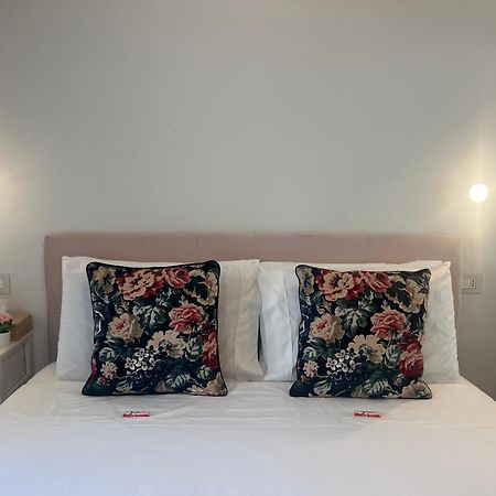 Regina Milano In Melegnano - Wifi, Breakfast Box And Terrace 아파트 외부 사진
